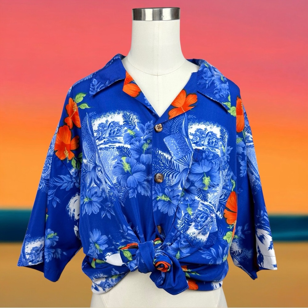 Vintage 90's Hawaiian Print Short Sleeve Button Up Oversized Notch Collar Shirt